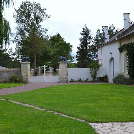 Bed and Breakfast Le Domaine Des Bois Mauzé-Thouarsais Exteriér fotografie