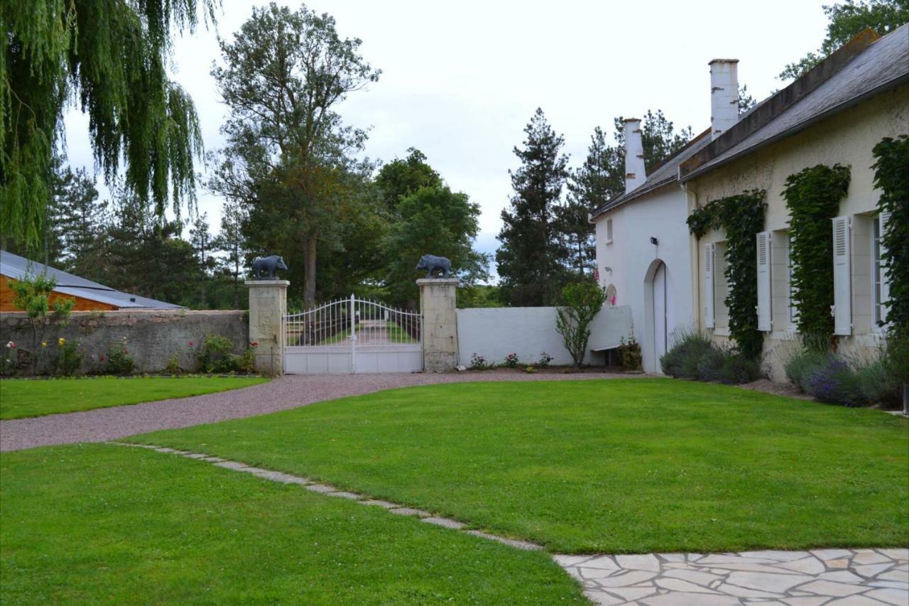 Bed and Breakfast Le Domaine Des Bois Mauzé-Thouarsais Exteriér fotografie